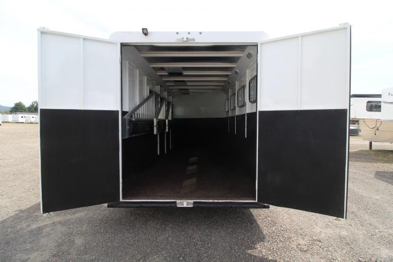 2019 Trails West Manufacturing Classic II 4 Horse Trailer - Image 7