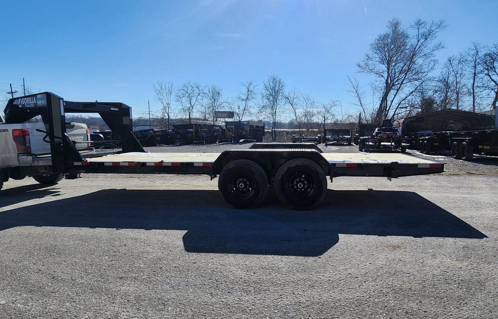 20250221_093609-scaled-1.jpg 7×20 Gooseneck Equipment Trailer (2) 7K Axles Straight deck No Ramps 14K GVWR - Image 1