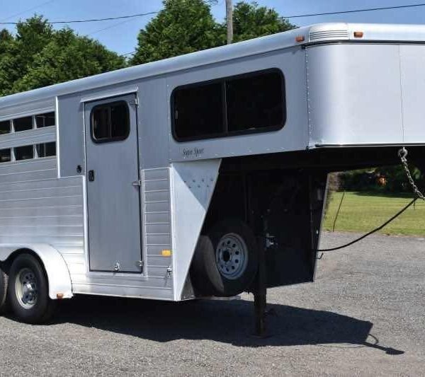 2014 Sundowner 2 Horse Gooseneck Trailer