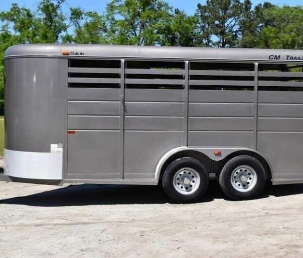 2017 CM 3HSLBP 3 Horse Trailer