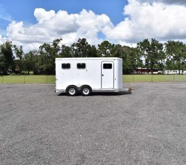 2002 Exiss SS20 2 Horse Trailer