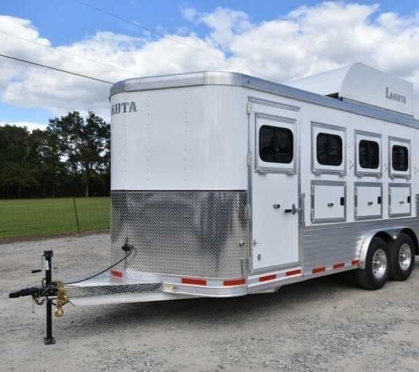 2018 Lakota 84HBPSL 4 Horse Trailer with 2′ Short Wall