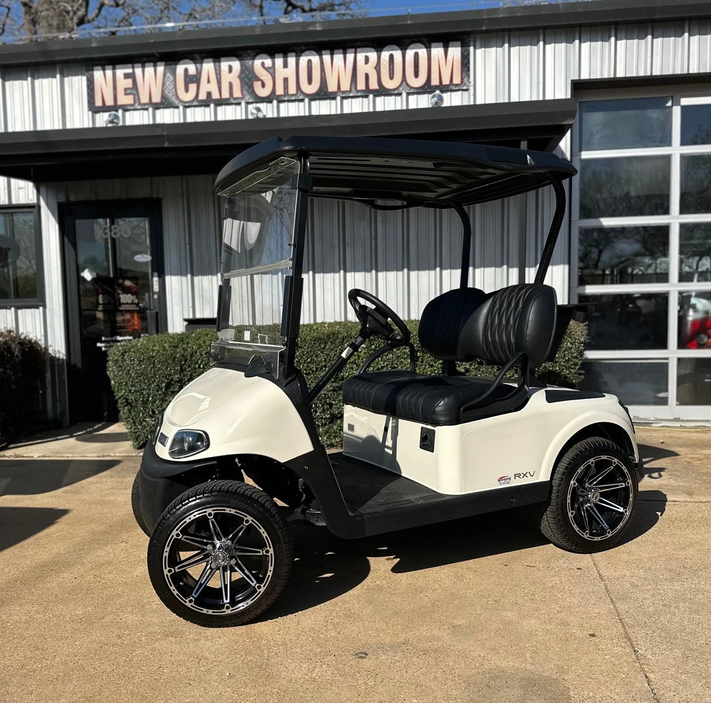 2023-E-Z-GO-Freedom-RXV-Elite-2-Passenger-Lithium-Ion-Golf-Carts-for-Sale16-1-1.webp 2023 E-Z-GO Freedom RXV Elite 2 Passenger Lithium-Ion Golf Carts for Sale - Image 1